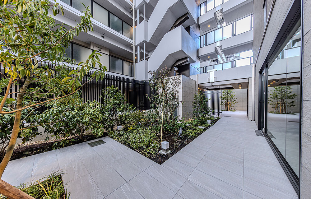 COURTYARD